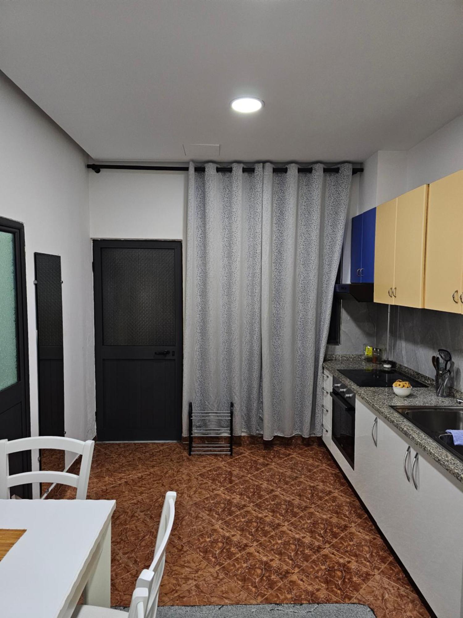 Geljus Apartment Тирана Экстерьер фото